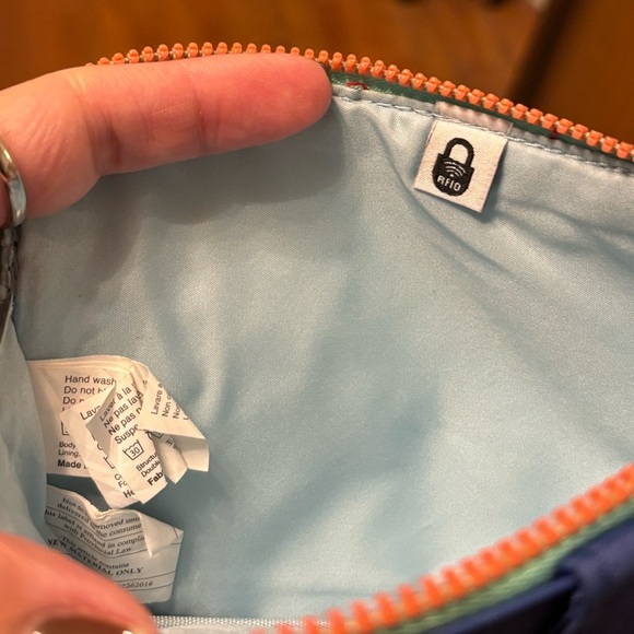 Baggallini Wallet, Blue - Picture 5 of 7